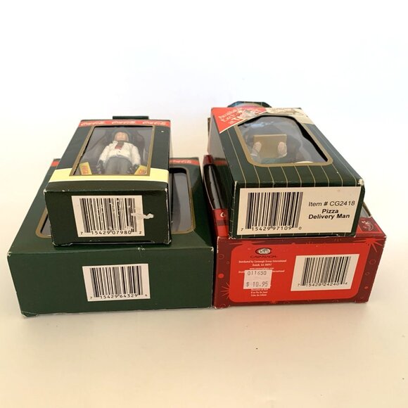 4 Coca Cola Town Square Figurines True Value Truck Snowbear & 2 Delivery Men Vtg - Picture 15 of 16